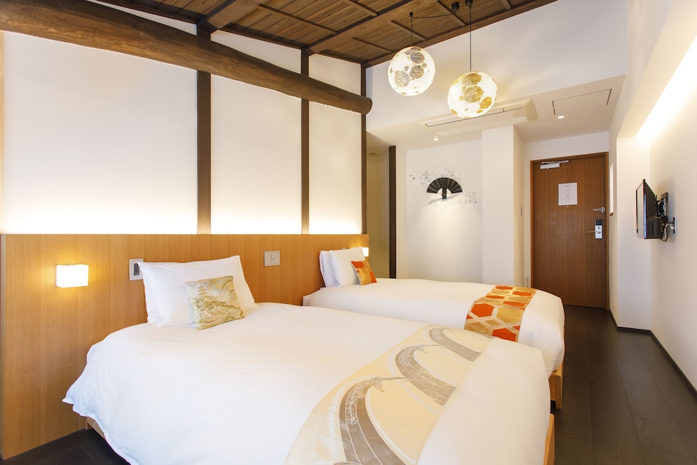 Gion Missen 17/64