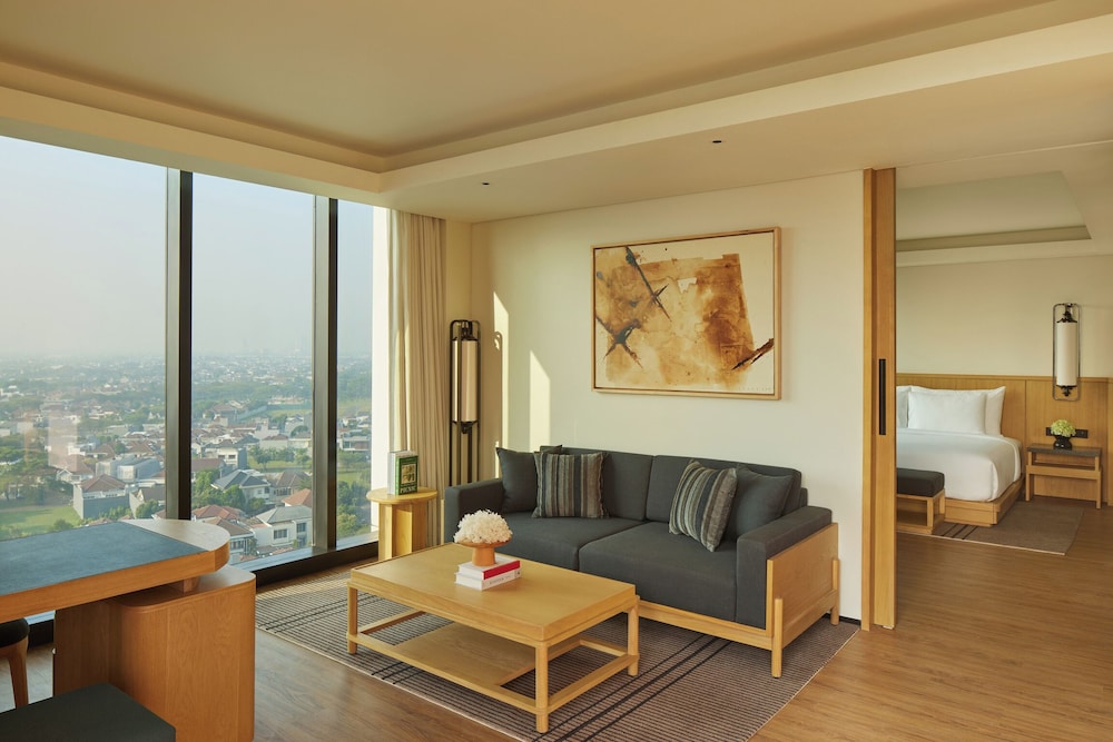 Hotel Tentrem Jakarta 30/50