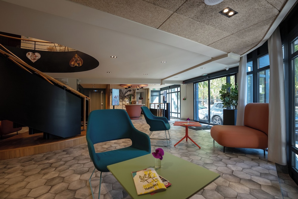MERCURE PERPIGNAN CENTRE 44/68