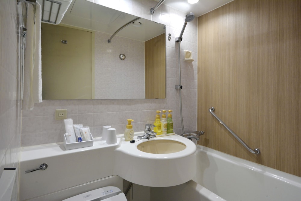 Premier Hotel Cabin Shinjuku 48/50
