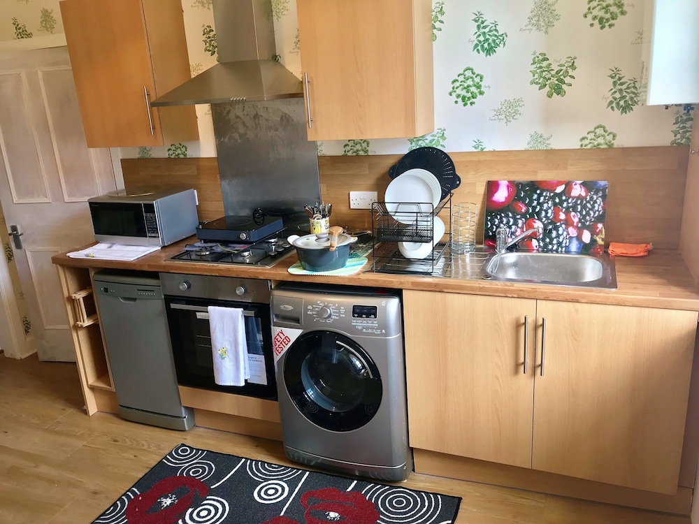 233 Leith Apartment 5/24