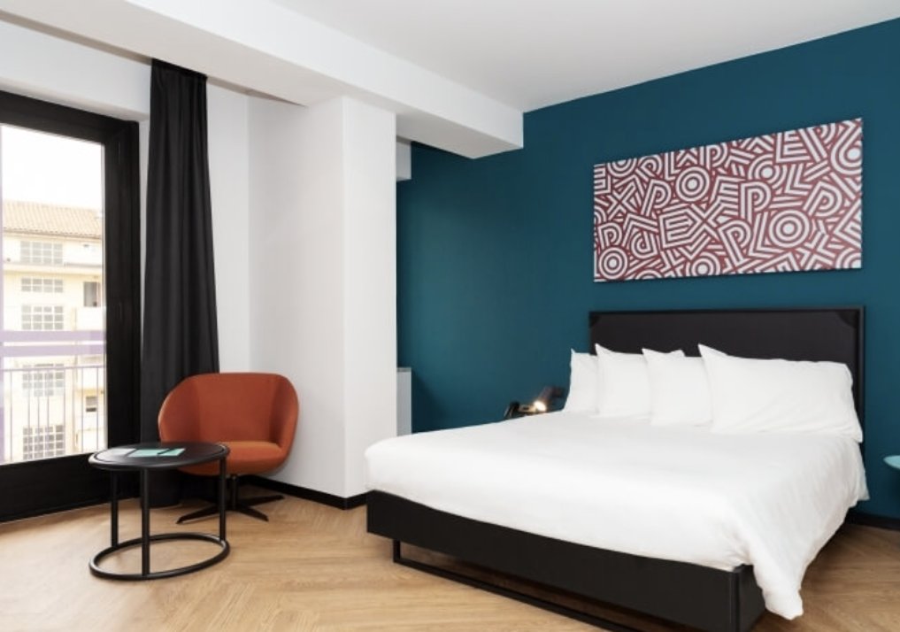 Plus, Double Bed