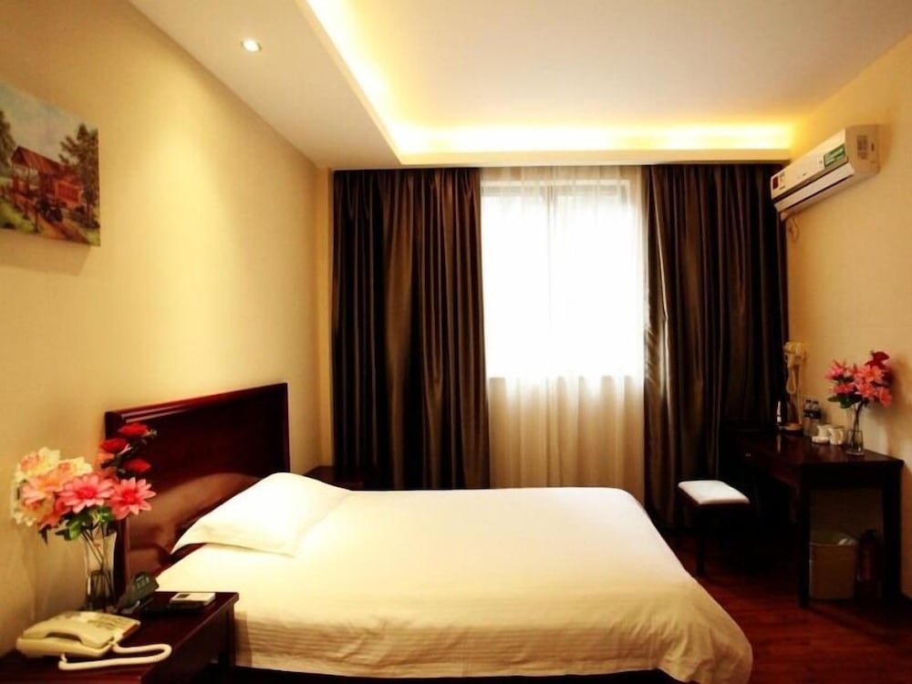 GreenTree Inn Guangzhou Panyu Bus Station Business Hotel 17/24