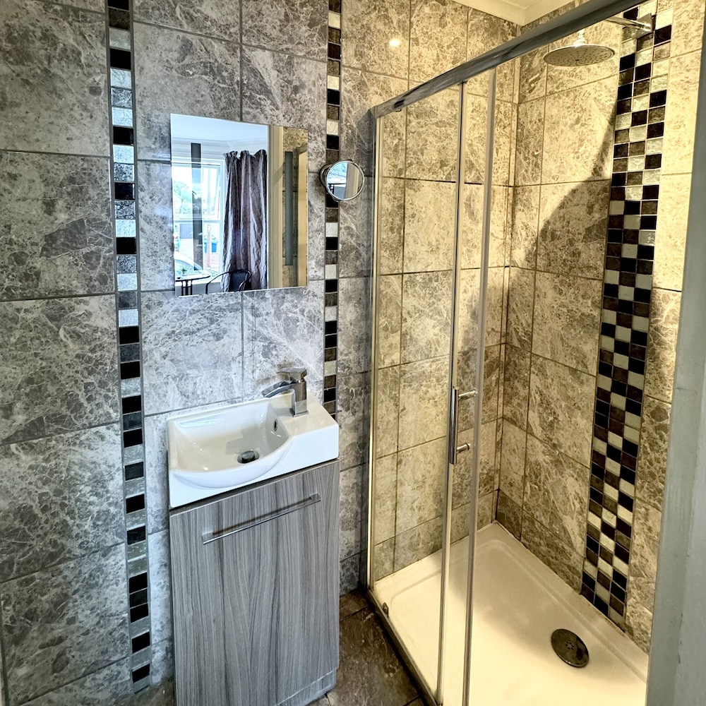 غرفة سوبيريور بسريرين منفصلين، Riverside Hotel Bed and Breakfast 4/4