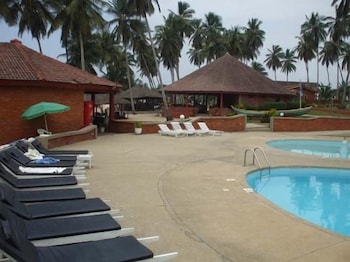 COCONUT GROVE BEACH RESORT 7/66