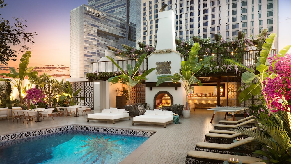 Hotel Figueroa - Unbound Collection By Hyatt 45/50