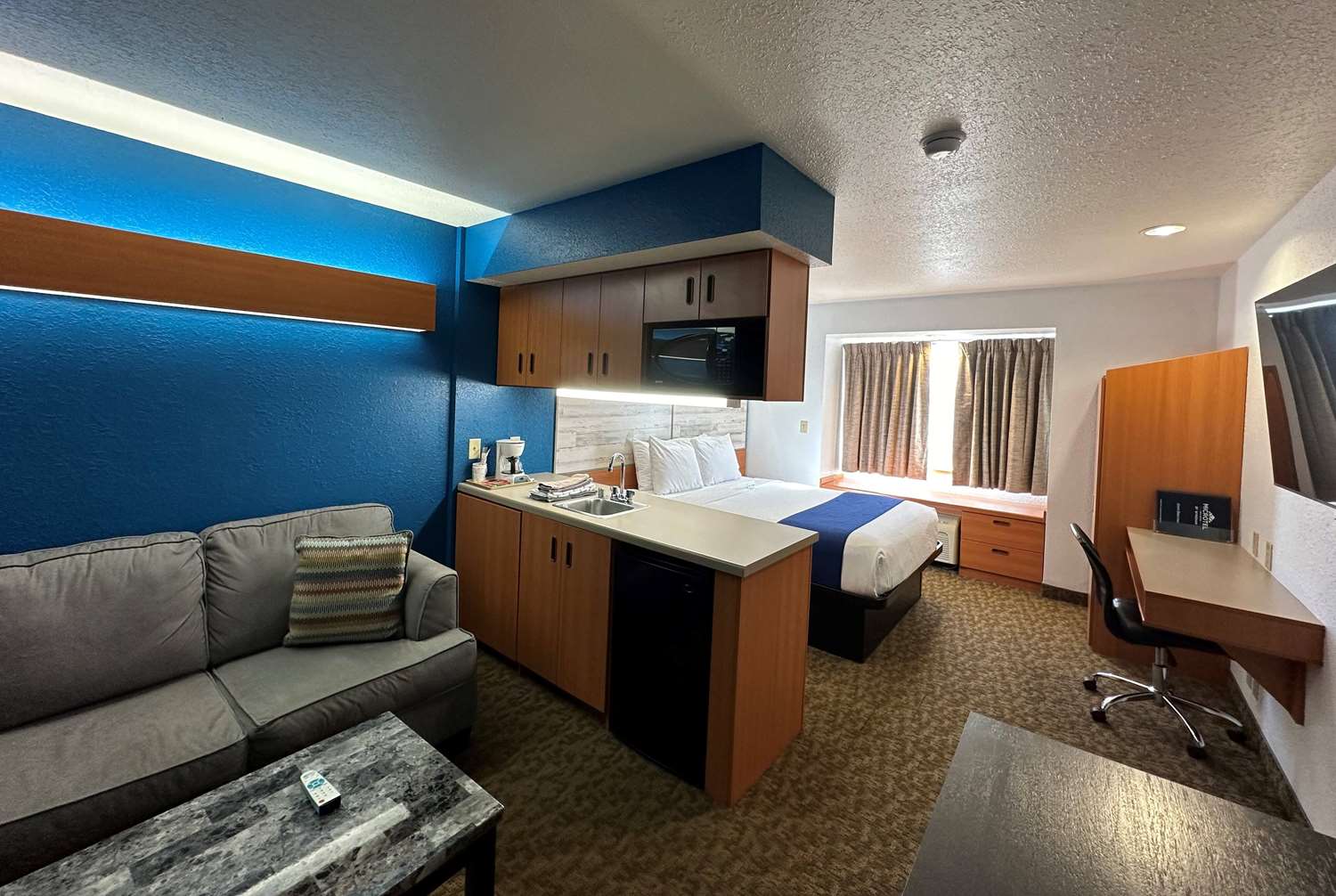 Microtel Inn & Suites Tomah 11/33