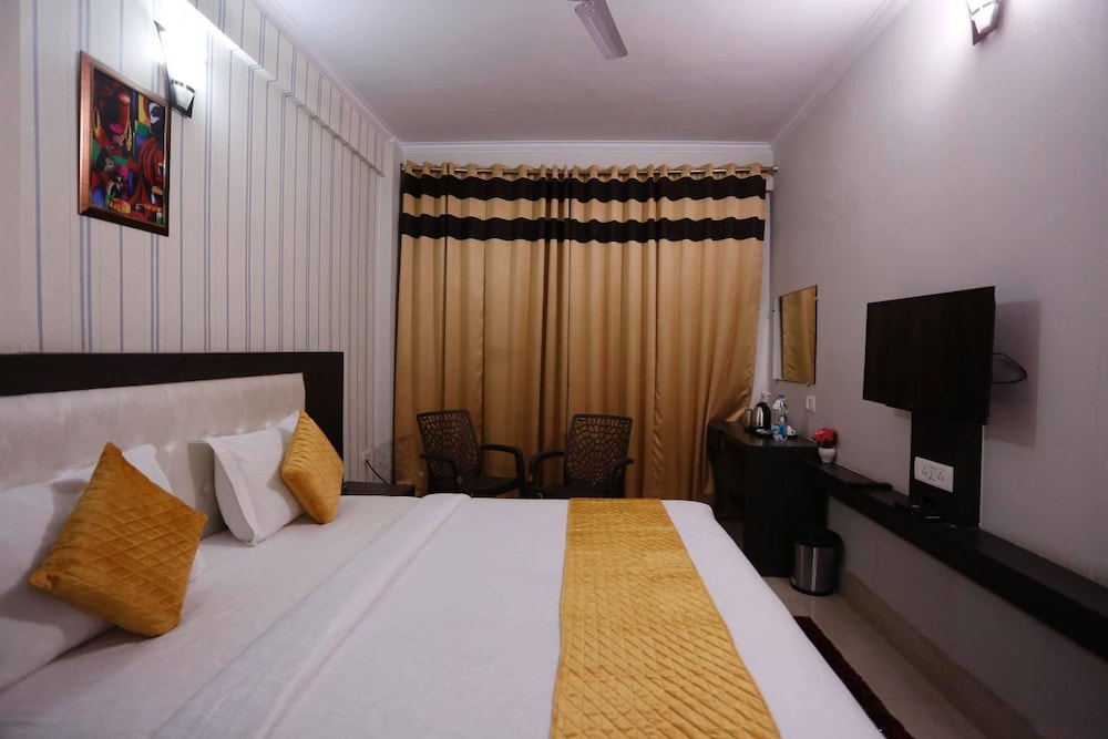 Hotel Paradise Ganga 12/49