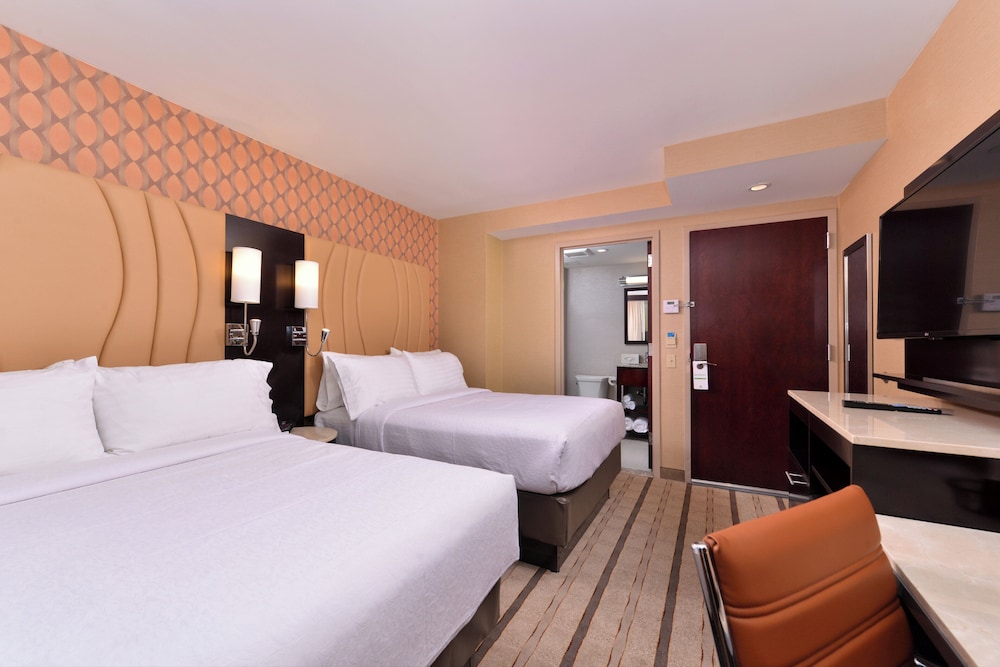 Holiday Inn New York City - Times Square 18/56