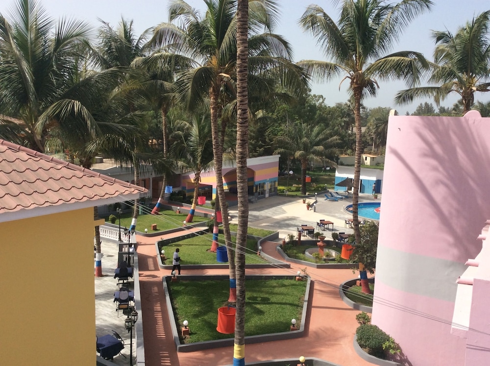 Mansea Beach Hotel 58/65