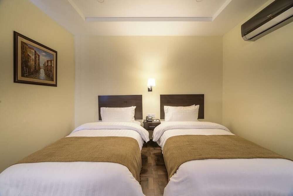 Hotel One Sahiwal 16/50