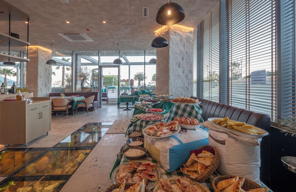 Sea Star Hotel 28/50