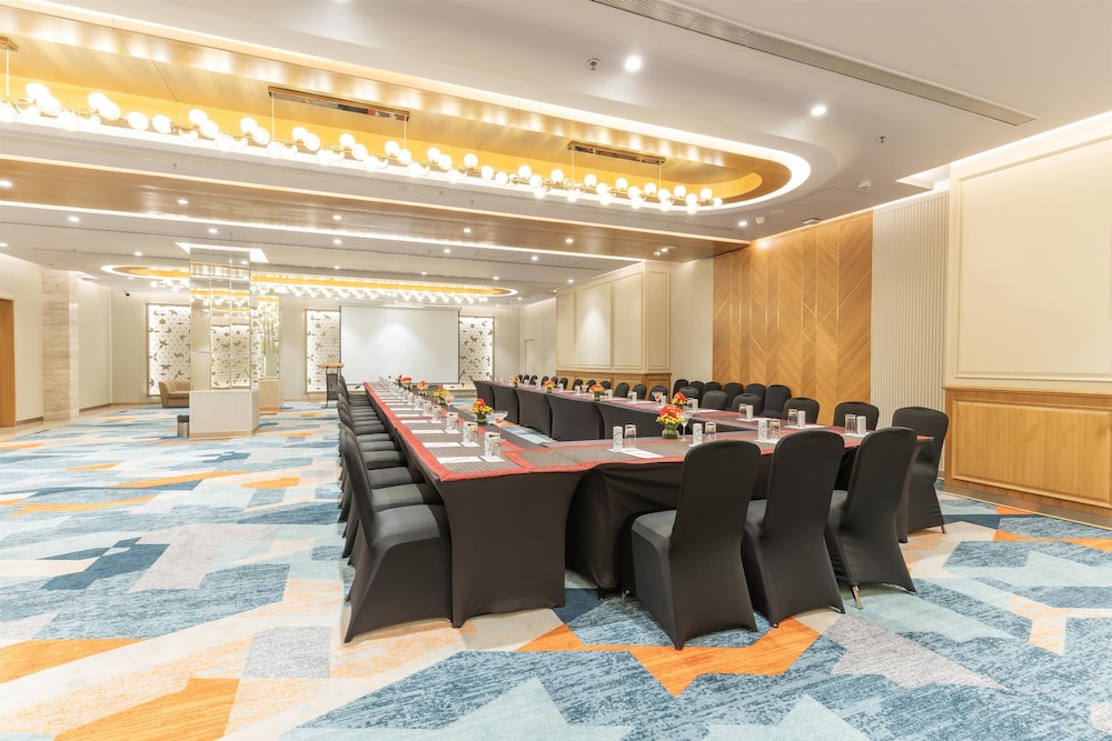 Radisson Hotel Sector 29 Gurugram 49/57