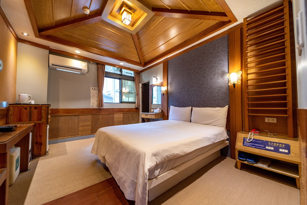 ShanKou Hotspring Hotel 13/53
