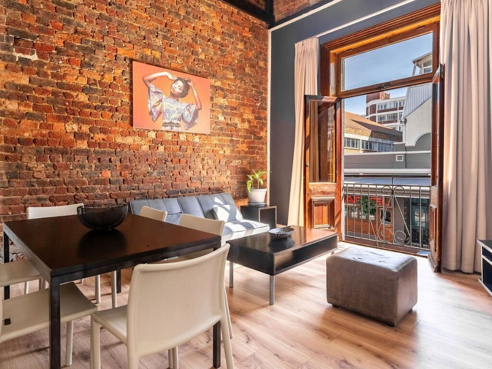 Long Street Boutique Hotel 58/71