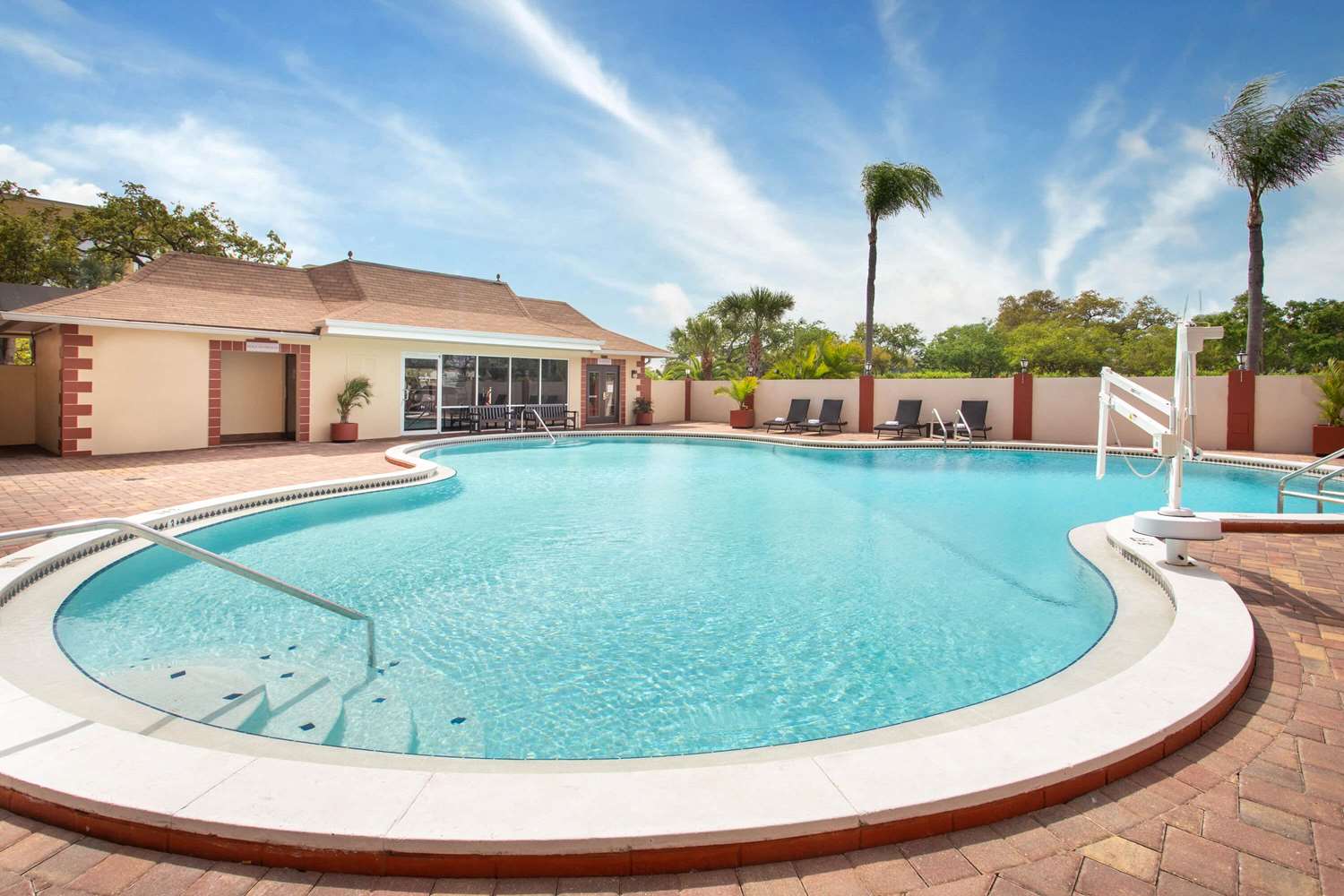 Ramada By Wyndham Tampa Airport Westshore 12/29