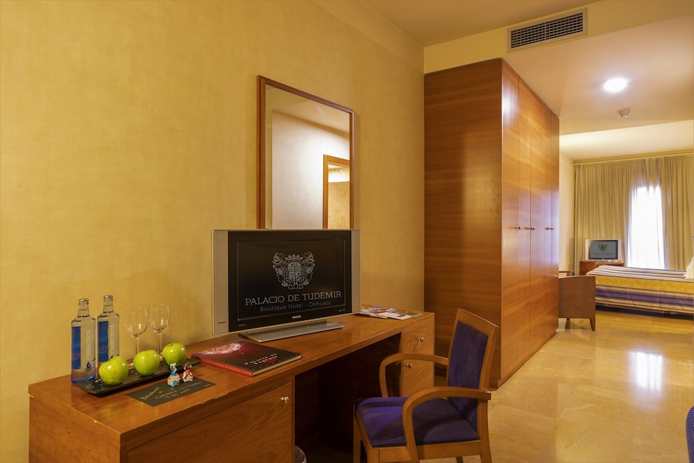 Hotel Palacio de Tudemir 60/76