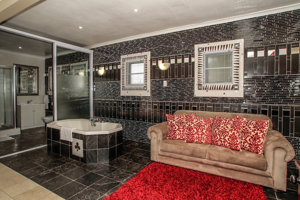 Chartwell Guest House 47/74