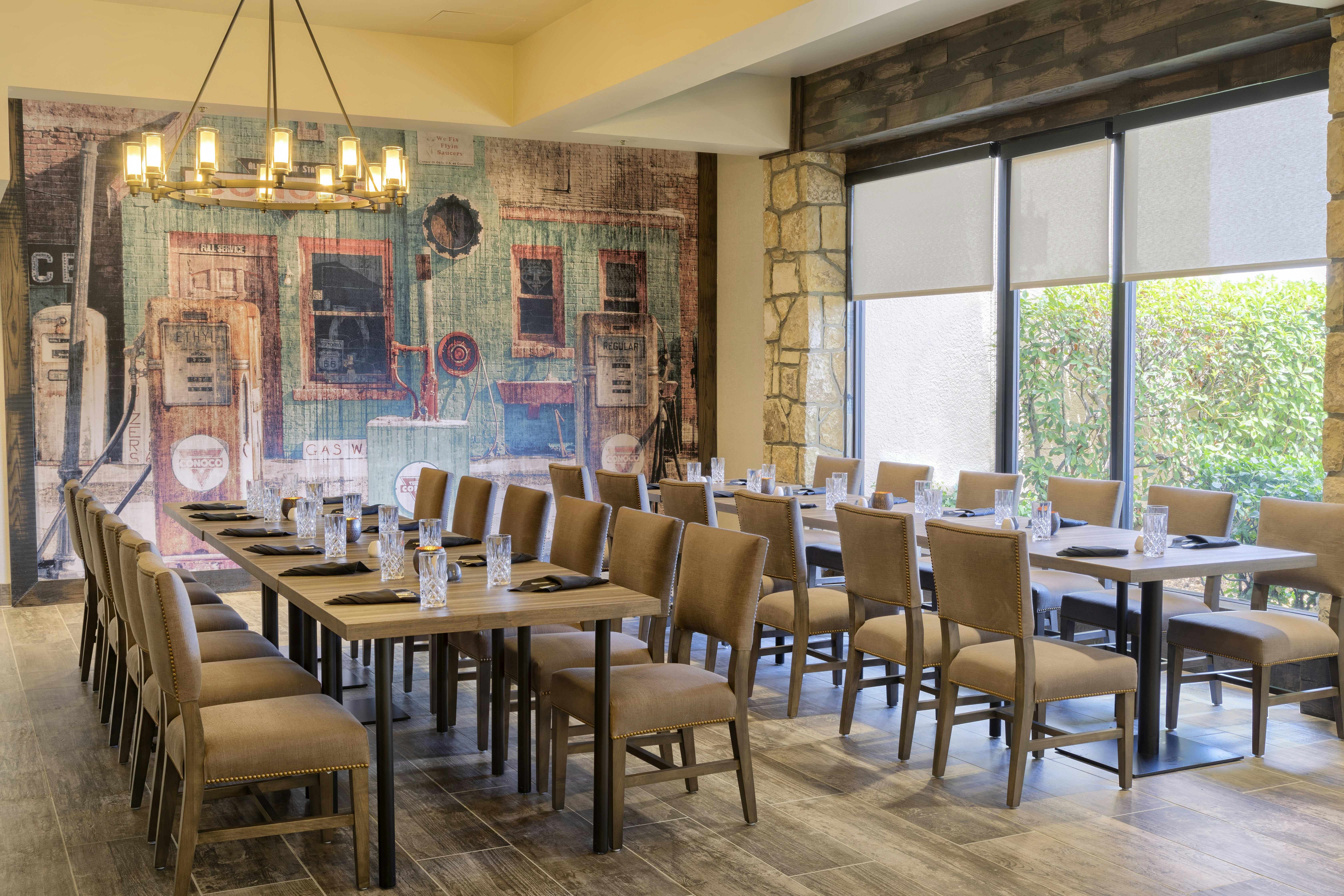 Embassy Suites by Hilton Tulsa I-44 30/46