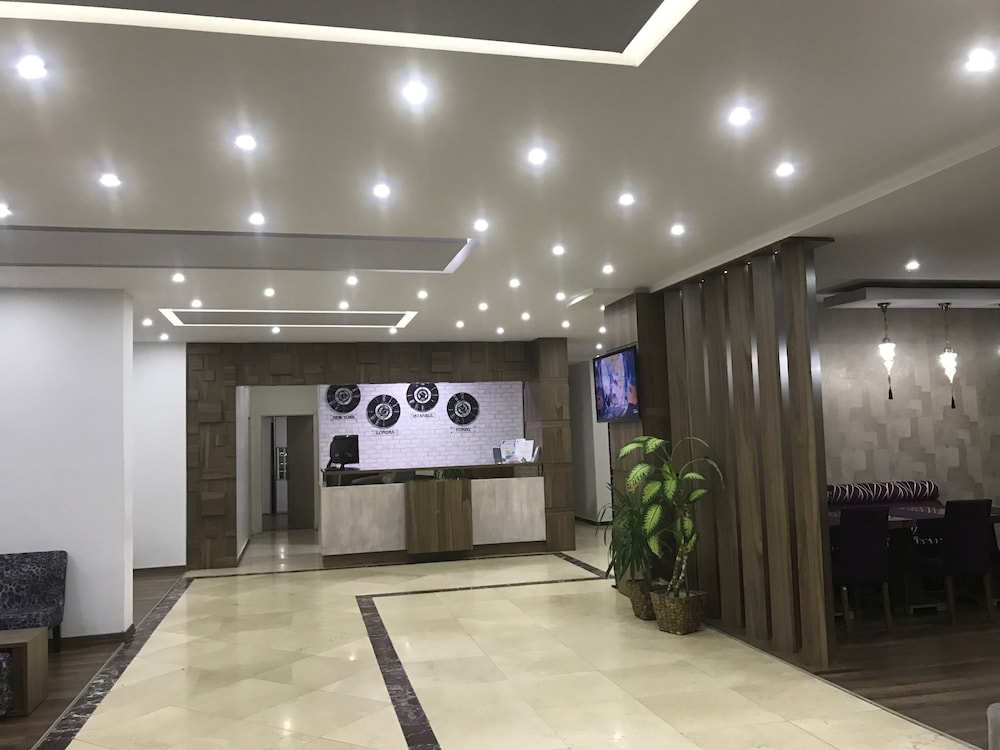 Hande Hotel 13/60