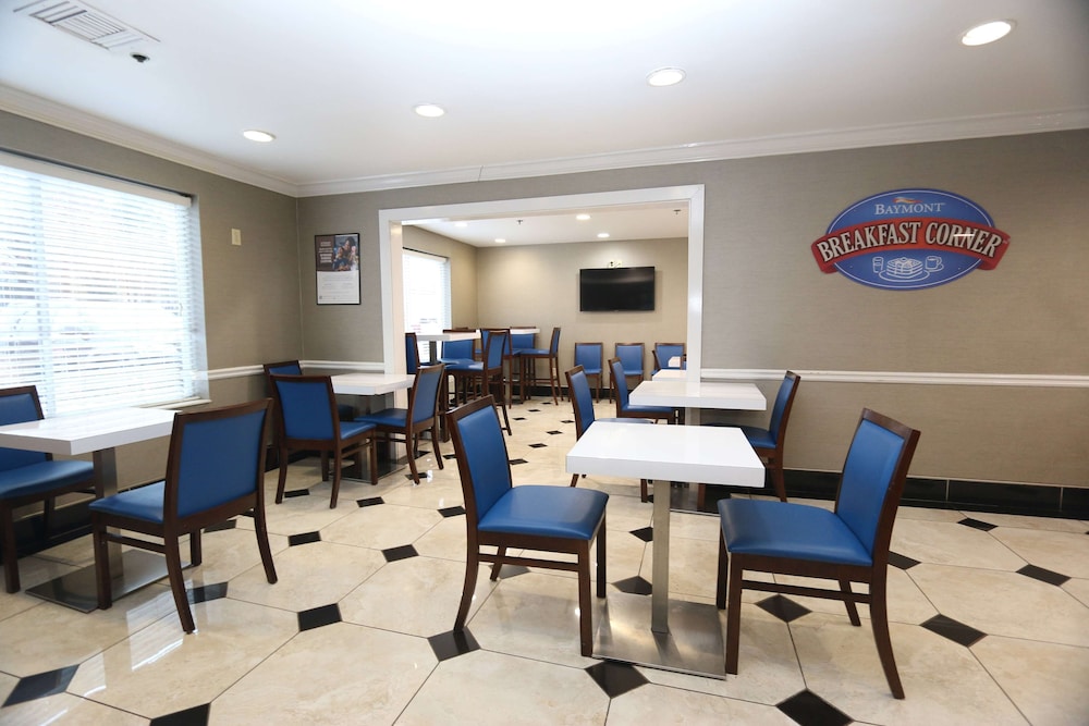 Baymont by Wyndham Lithia Springs Atlanta 22/28