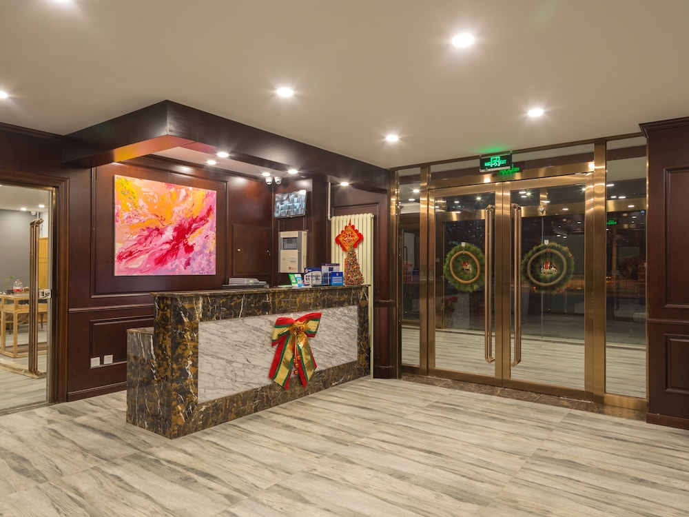 Hill Lily Hotel 2/23