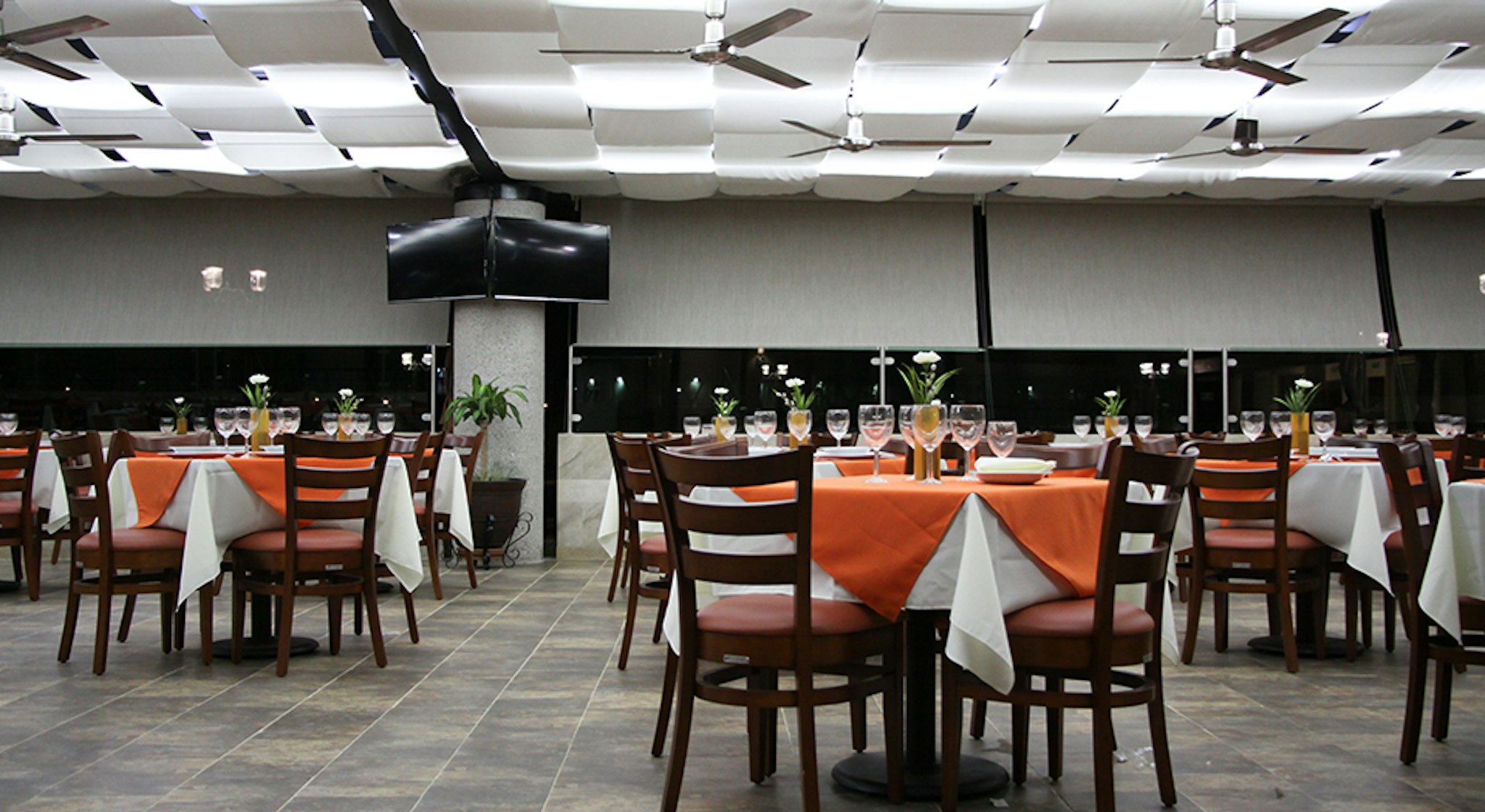 Hotel Ecce Inn 29/32