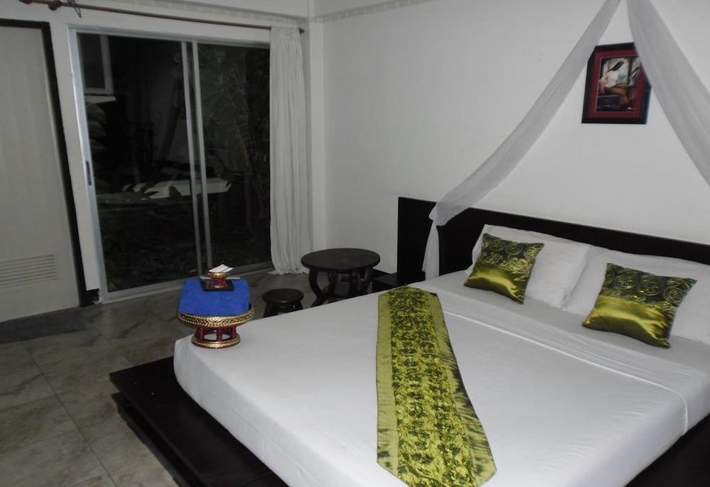 Baan Pim Guesthouse 12/23
