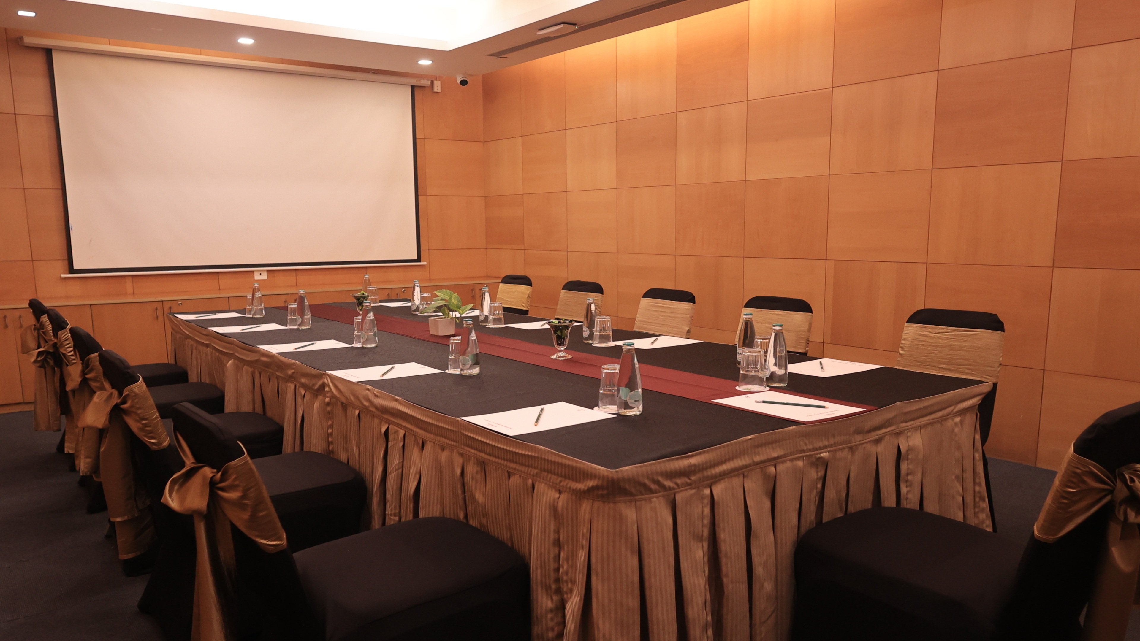 Holiday Inn New Delhi Mayur Vihar Noida 61/74