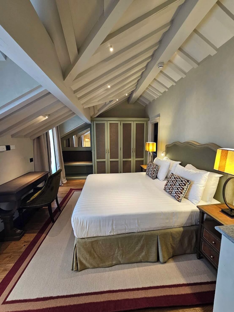 Roof Top, Suite, Double Bed, Sofa