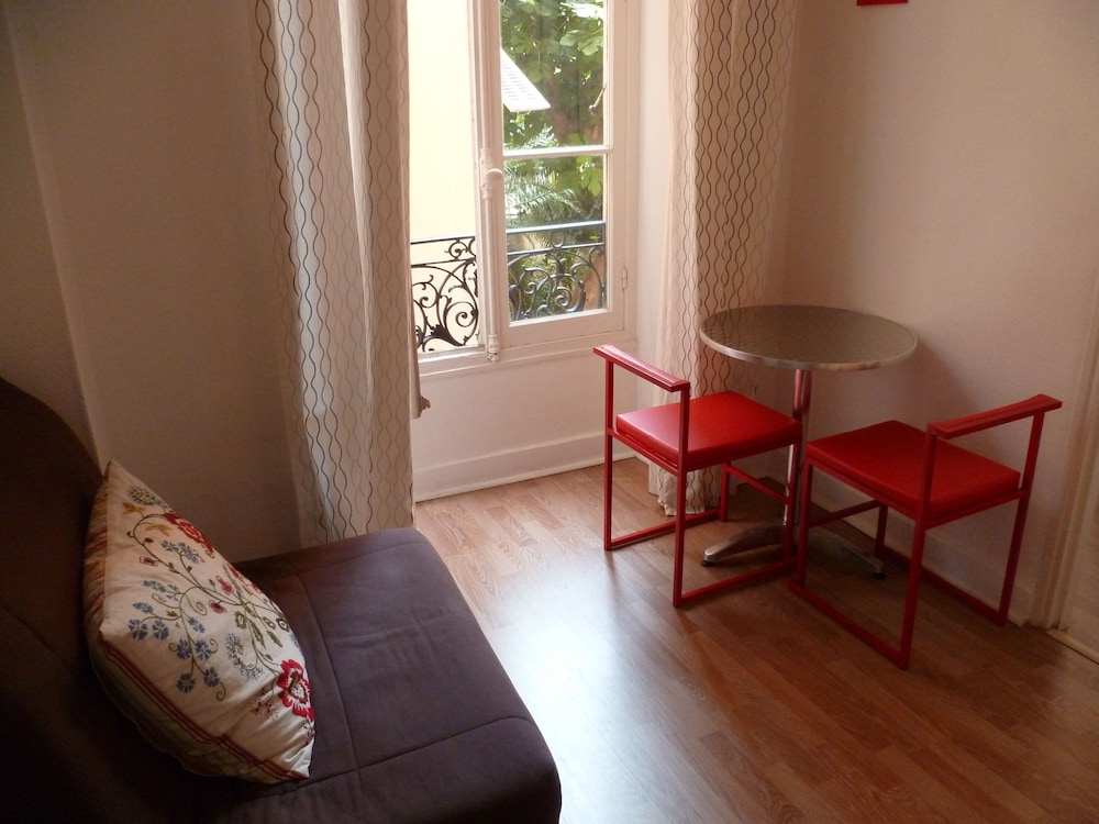 Hotel Victor Hugo 30/50