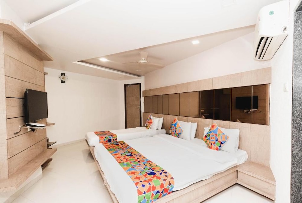 HOTEL AMBER 15/46