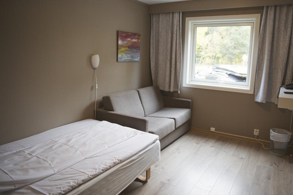 Gardermoen Hotel Bed & Breakfast 5/18