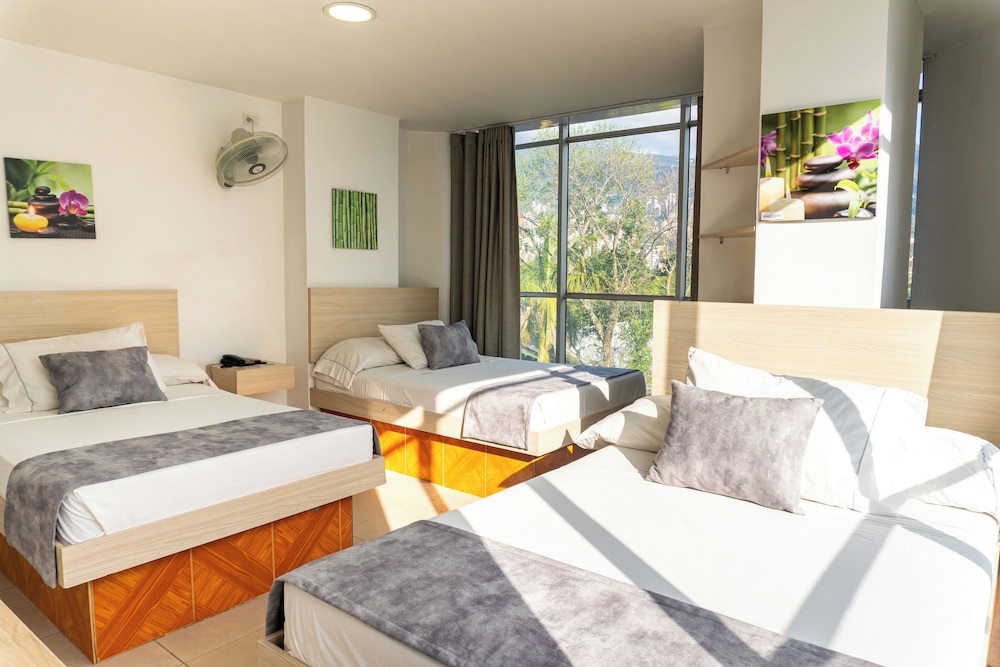 Hotel Alcaravan 23/58