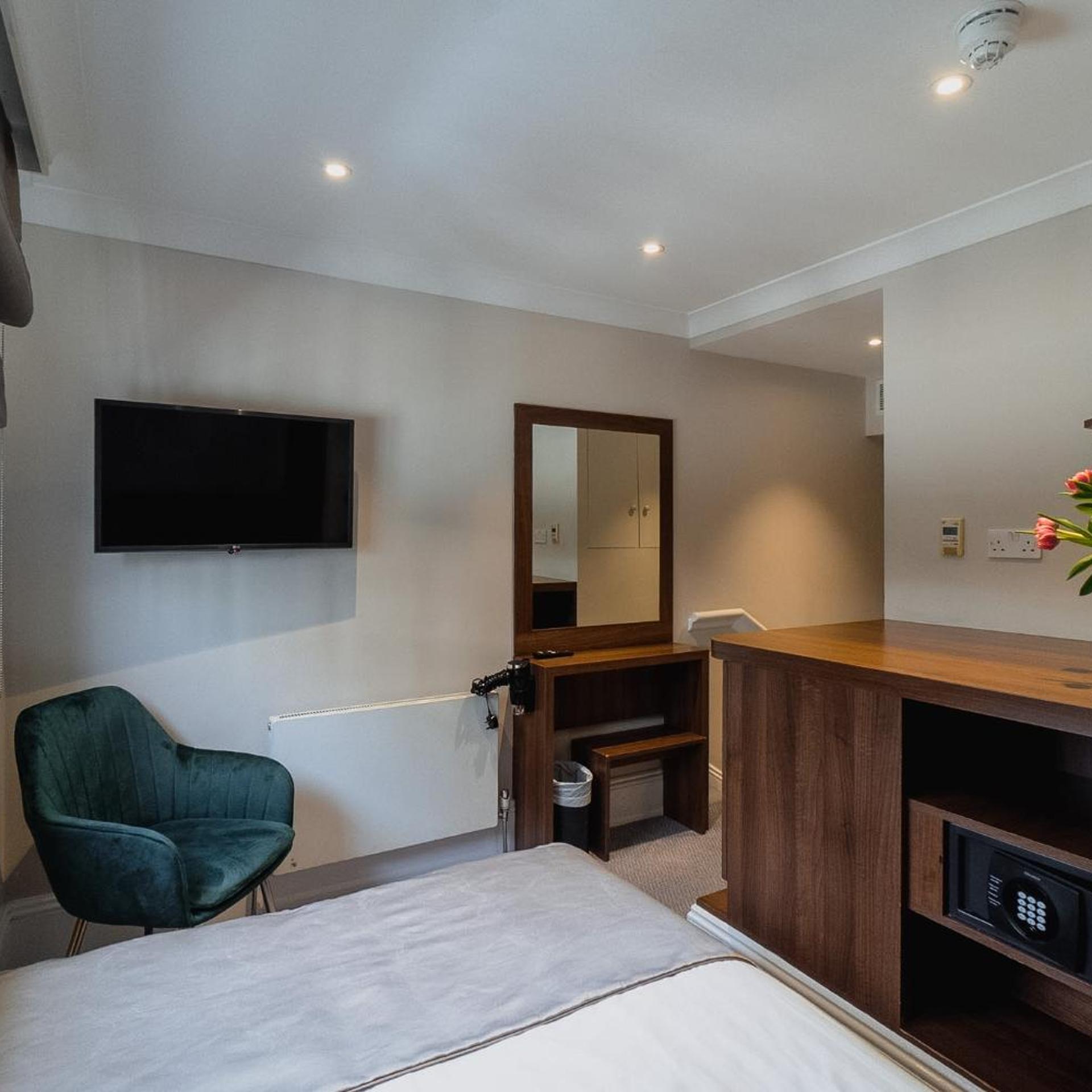 غرفة صغيرة مزدوجة، London House Hotel 6/10