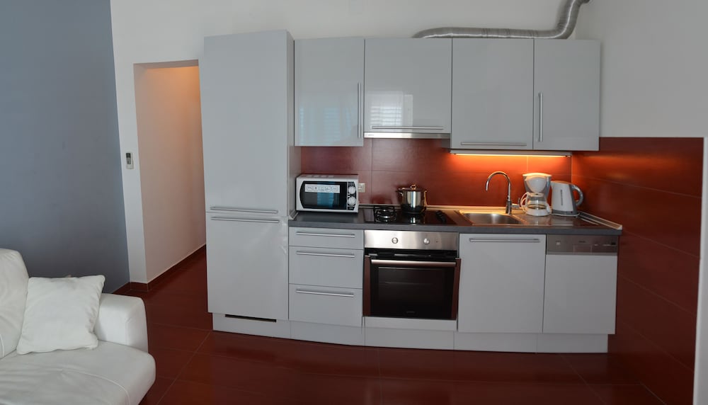Villa Avantgarde 22/50