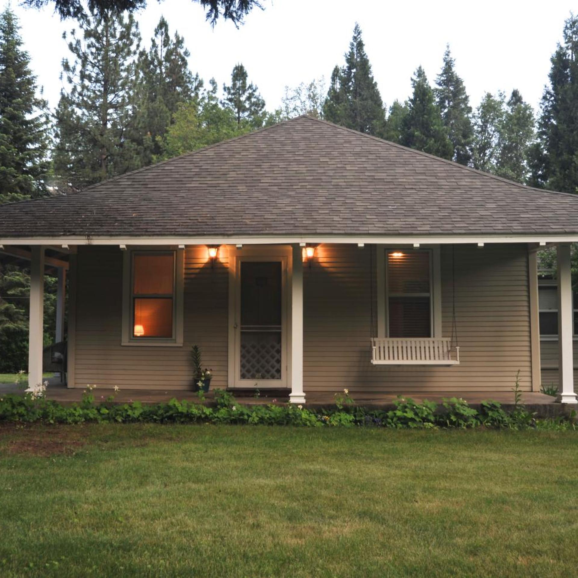 McCloud Hotel 45/50