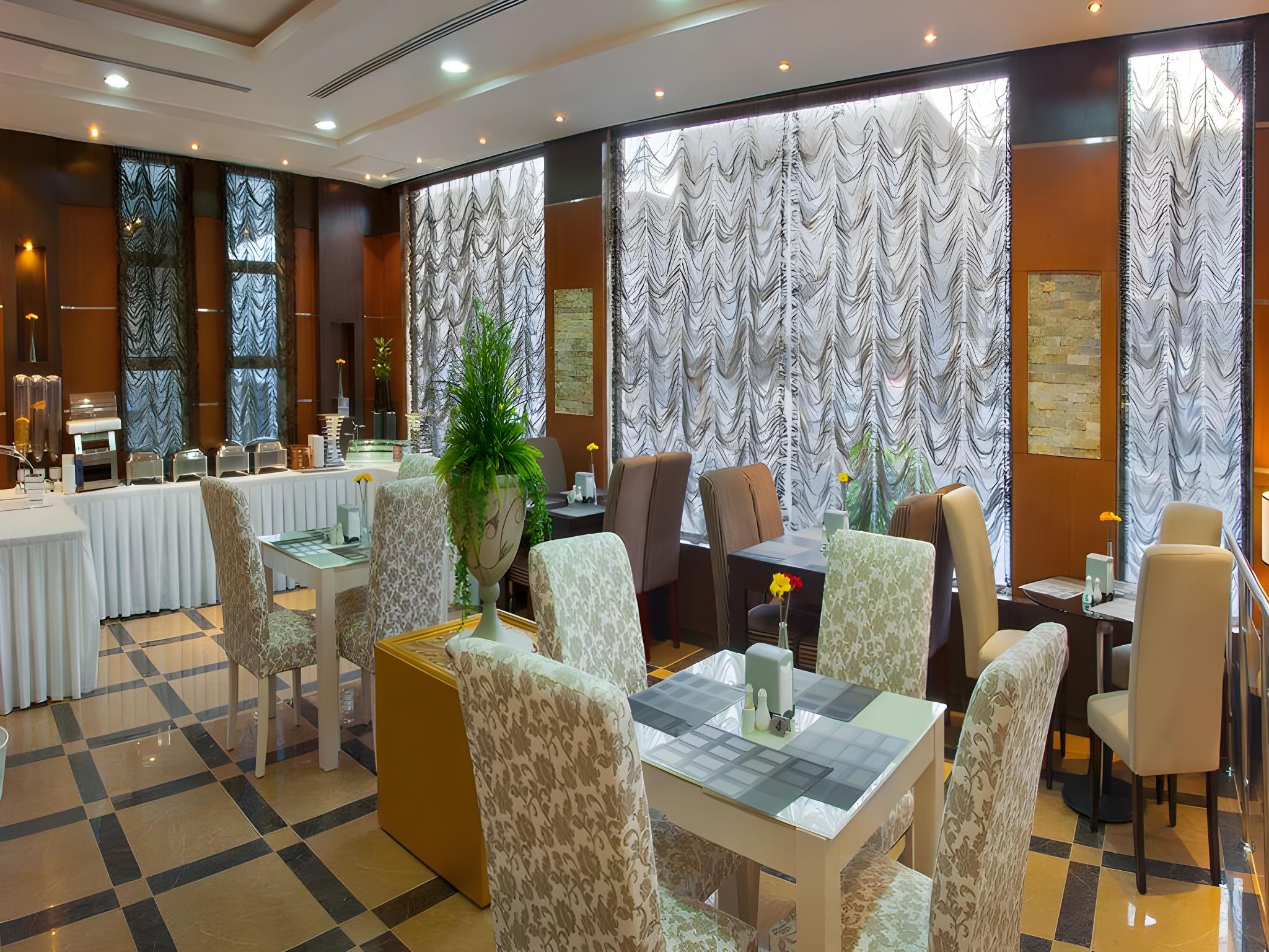 الفرحان للأجنحة الفندقية إشبيلية(Al Farhan Suites Ishbillia) 19/23