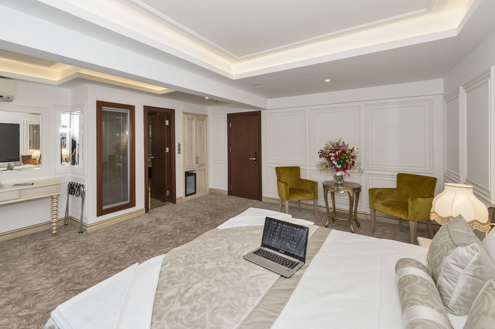 Eskar Hotel 67/78