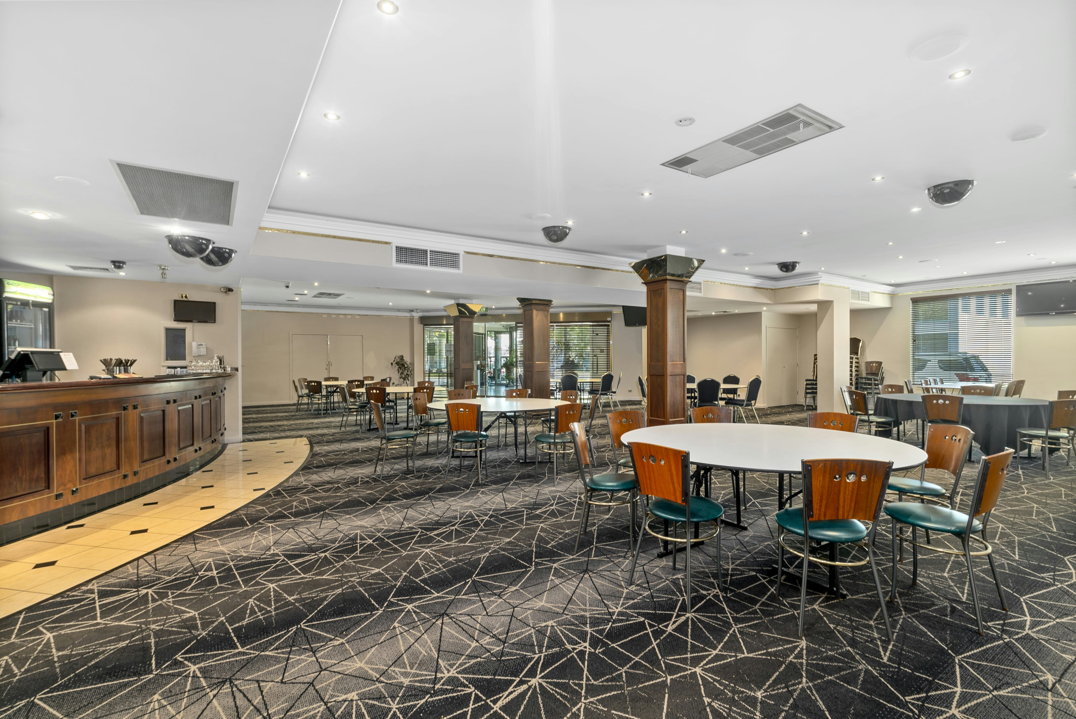 Sherbourne Terrace Hotel 2/39