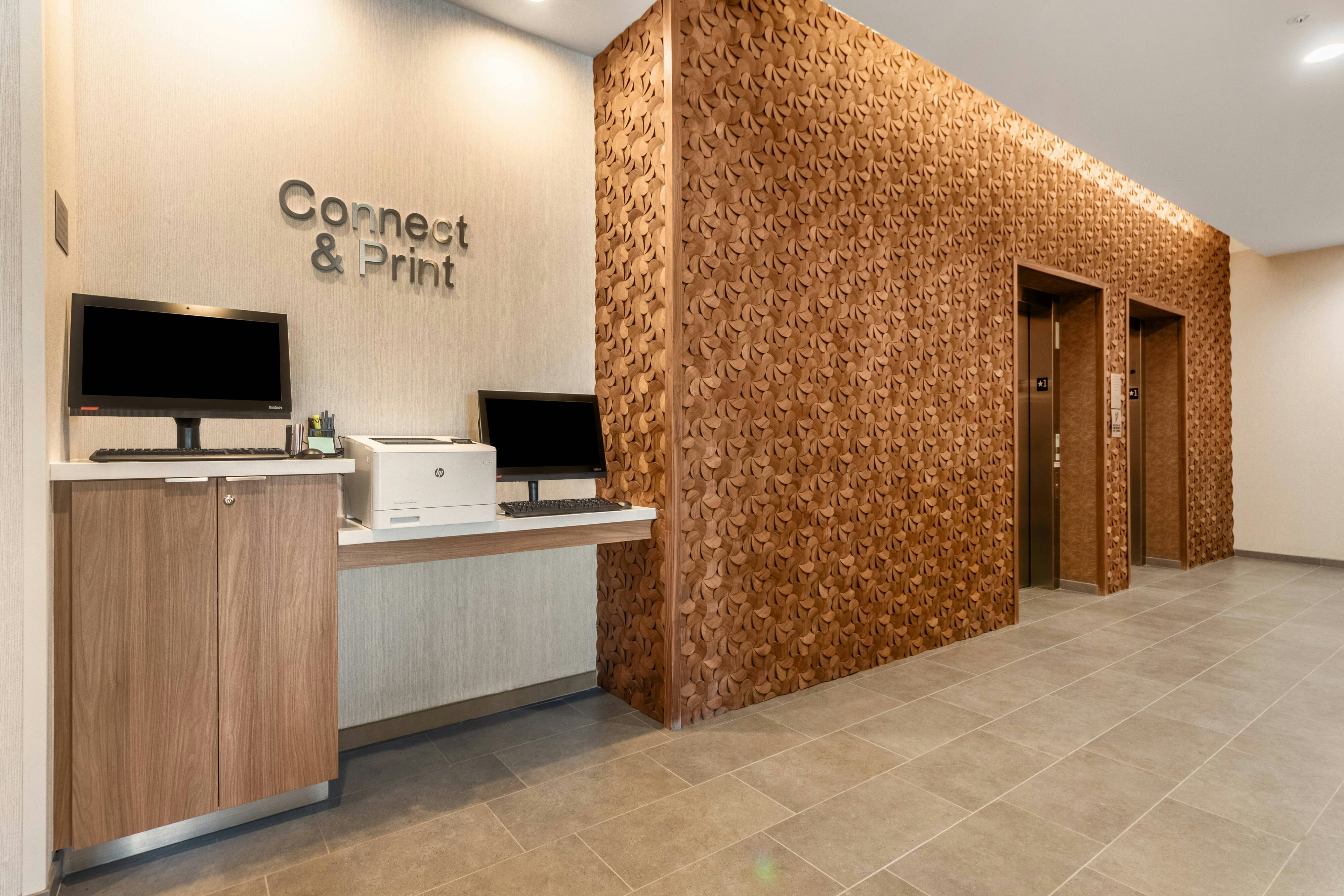 Fairfield Inn & Suites Dallas Arlington South 4/19