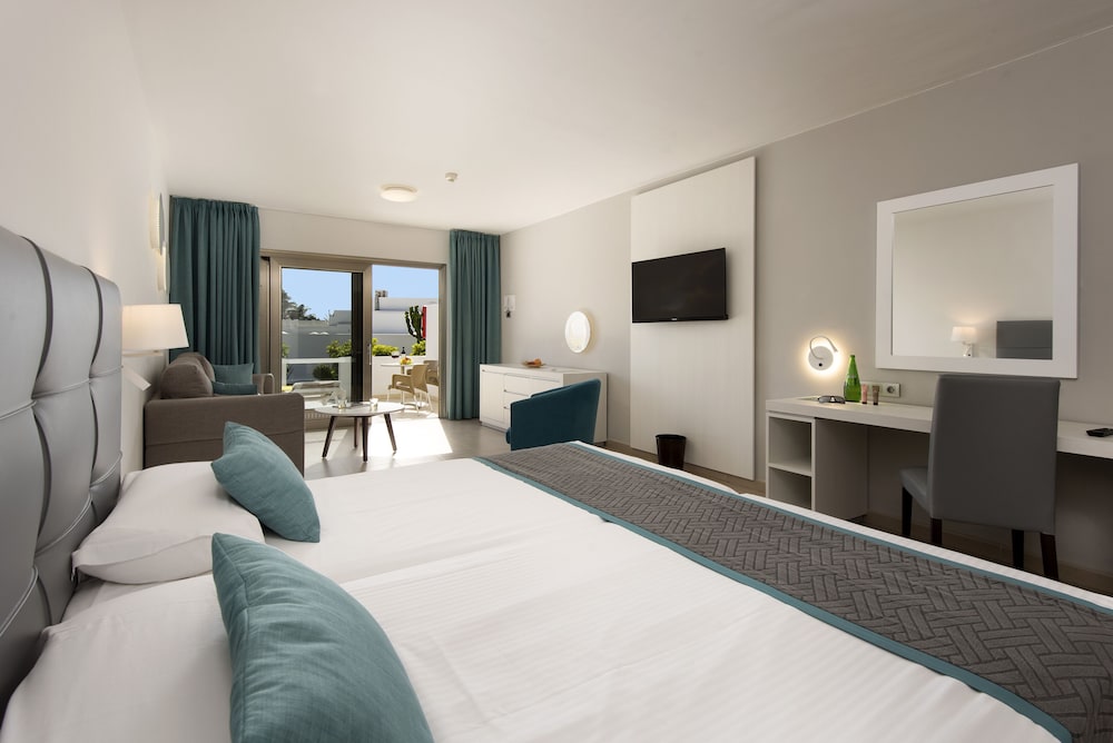 Hotel Las Costas 23/65