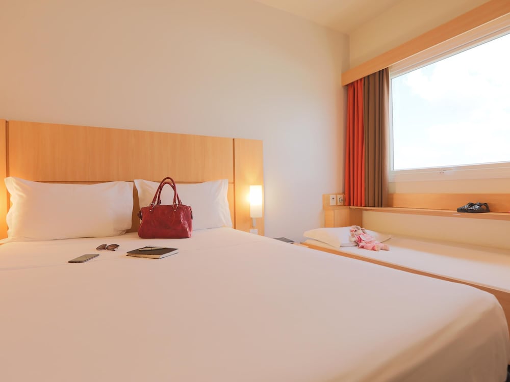 Ibis Montes Claros Shopping 20/50