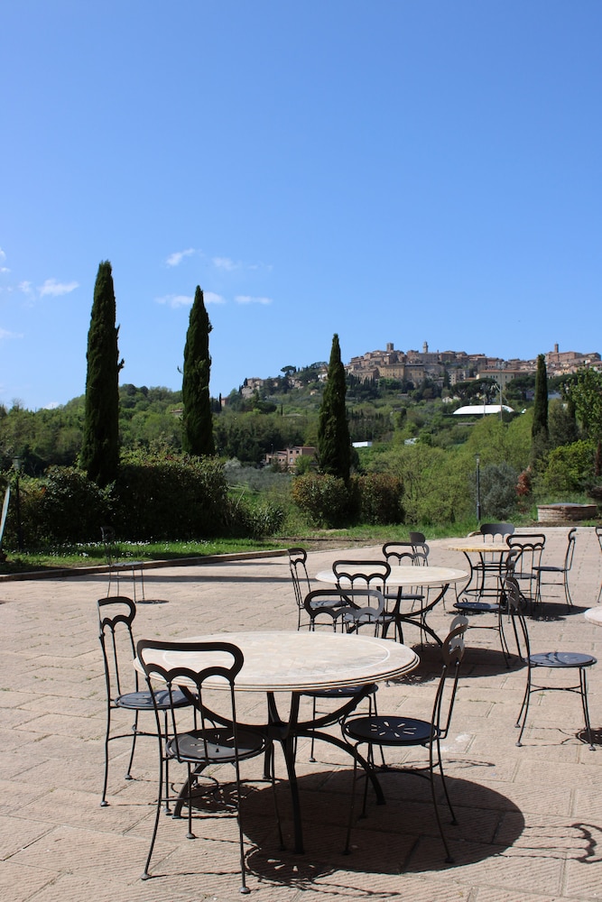 Nuovo Etruria Resort 18/26