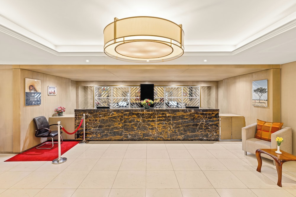 Lobby at Mercure Nairobi Upper Hill, NAIROBI