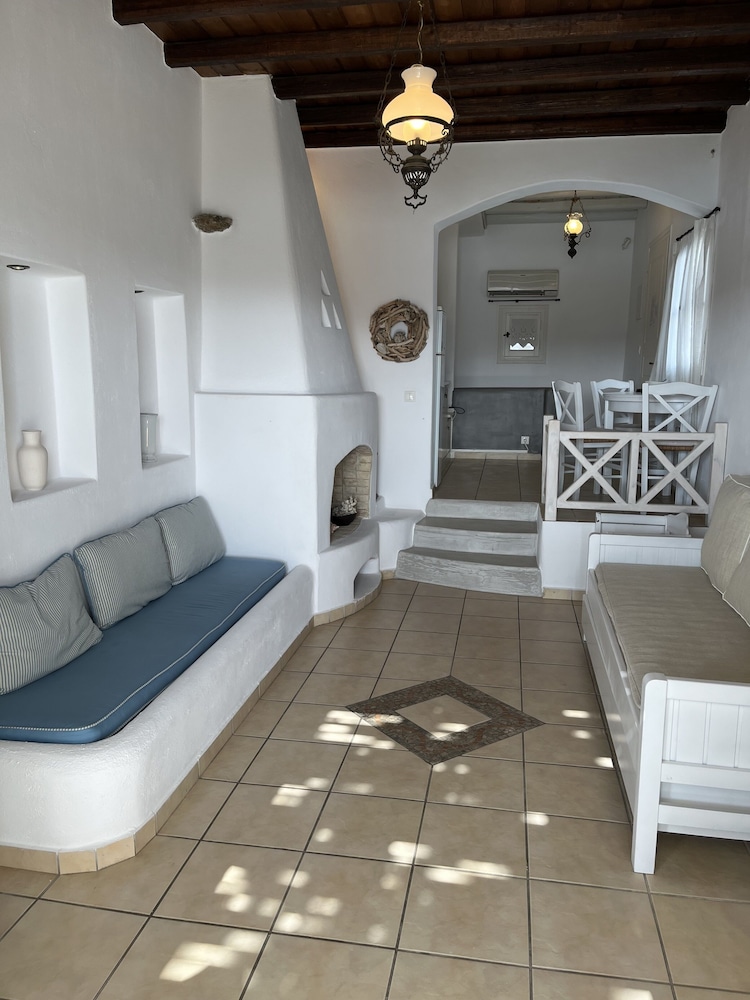 Navy Blue Suites 24/50