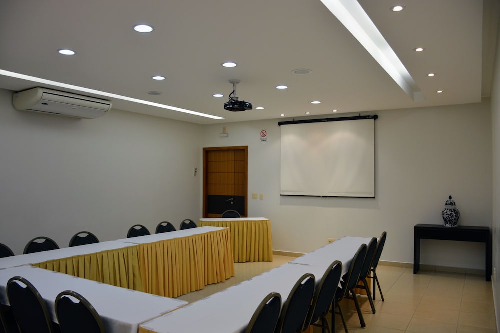 Maione Hotel 33/50