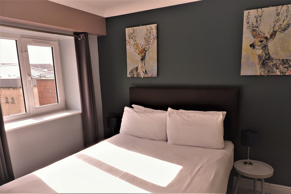 Drury Court Hotel 22/71