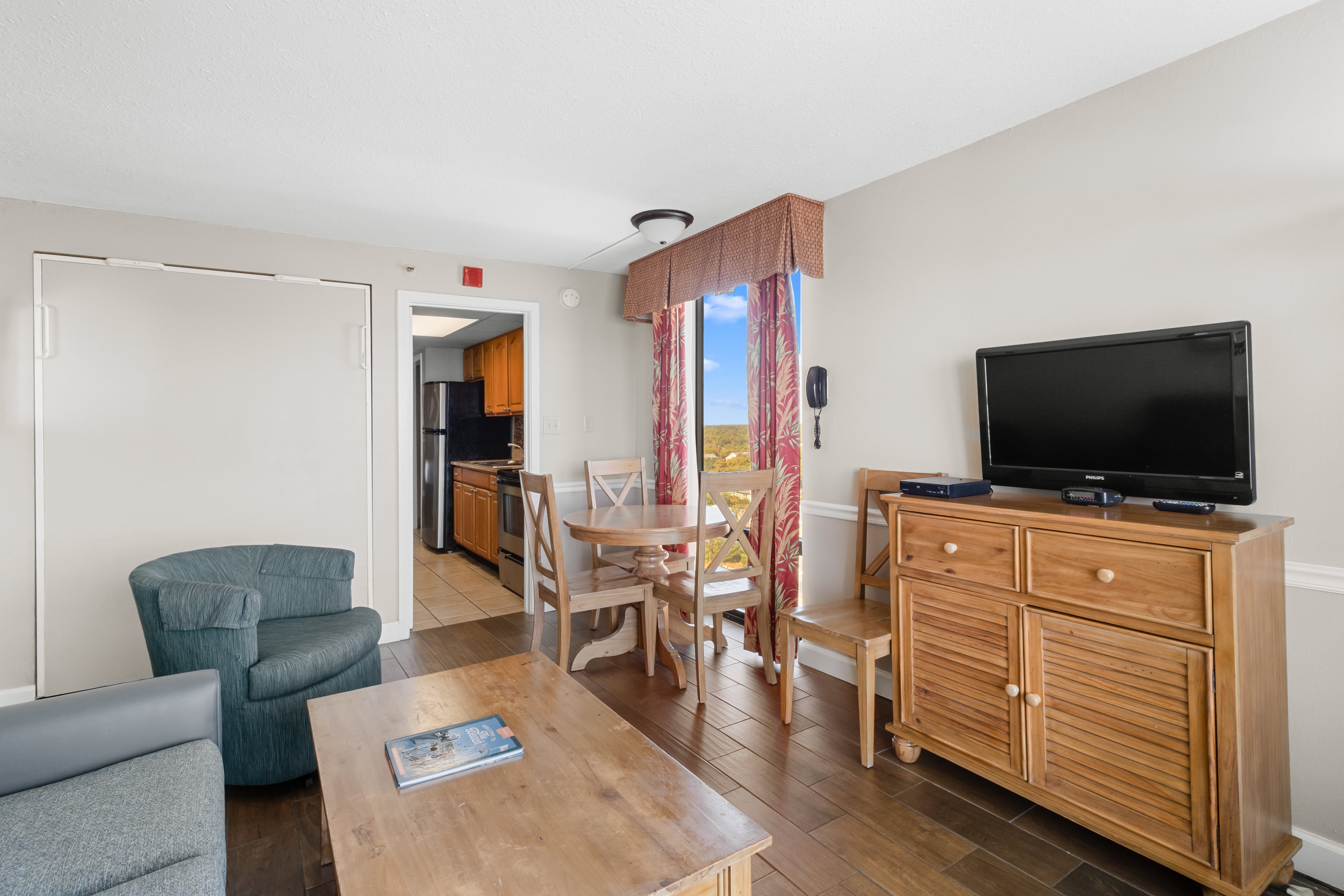 Monterey Bay Suites 62/81