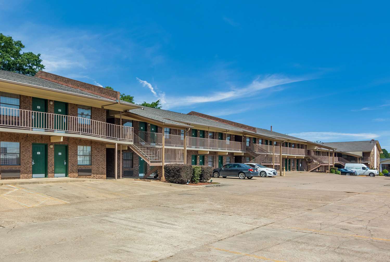 Quality Inn Magnolia, AR 1/12